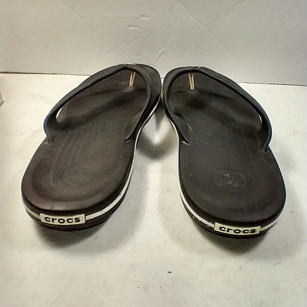 Crocs Crocband Black Thong Flip Flop Sandals Men's sz 12